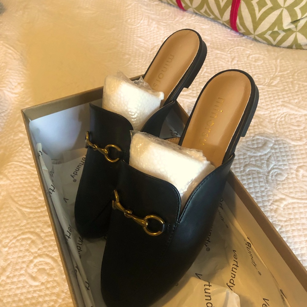Black leather slides designer-inspired size 7